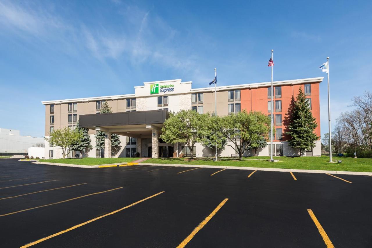 Holiday Inn Express Flint-Campus Area By Ihg Εξωτερικό φωτογραφία