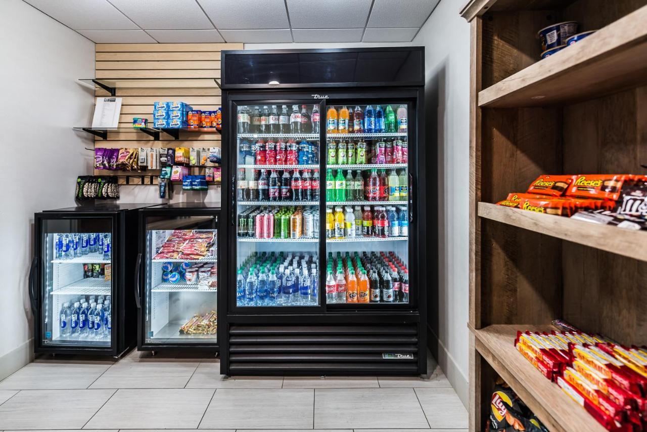Holiday Inn Express Flint-Campus Area By Ihg Εξωτερικό φωτογραφία